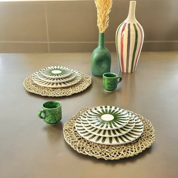 Green Sun Plate Set - Vibrant Dinnerware for Summer Dining