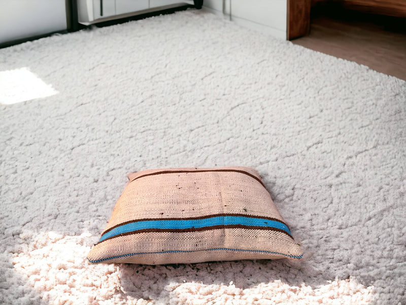 Artisan-Crafted Moroccan Handwoven Kilim Pillow and Berber Style Cushion, Perfect for Boho-Inspired Cozy Home Decor with Moroccan Handmade Wool Touch.