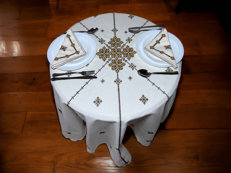 Hand Embroidered Table cloth and napkins, a magnificent decoration to add a Moroccan touch to your home. - handmade by Moroccantastics - embroidered