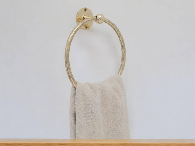 Elegant Brass Towel Holder for Bathroom - Stylish Wall-Mounted Towel Rack